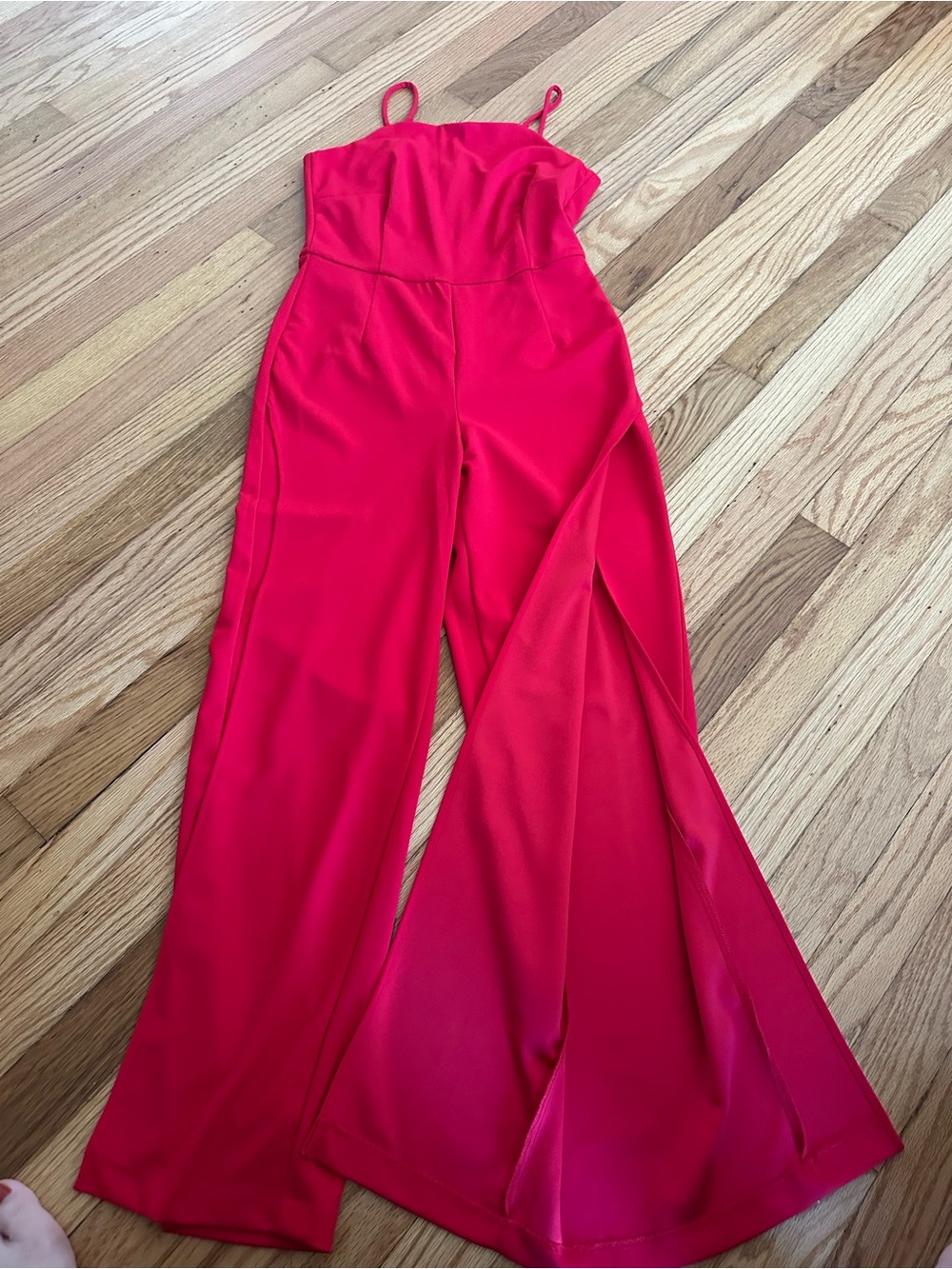 Sleeveless Red Wide-Leg Jumpsuit with Spaghetti Straps - Picture 2 of 4